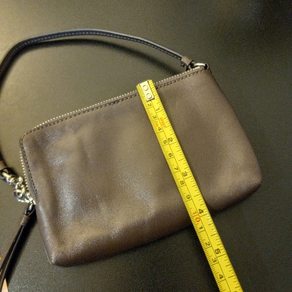 Coach wristlet - Picture 12 of 13